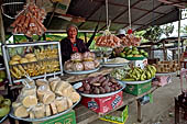 Street market in Battambang 